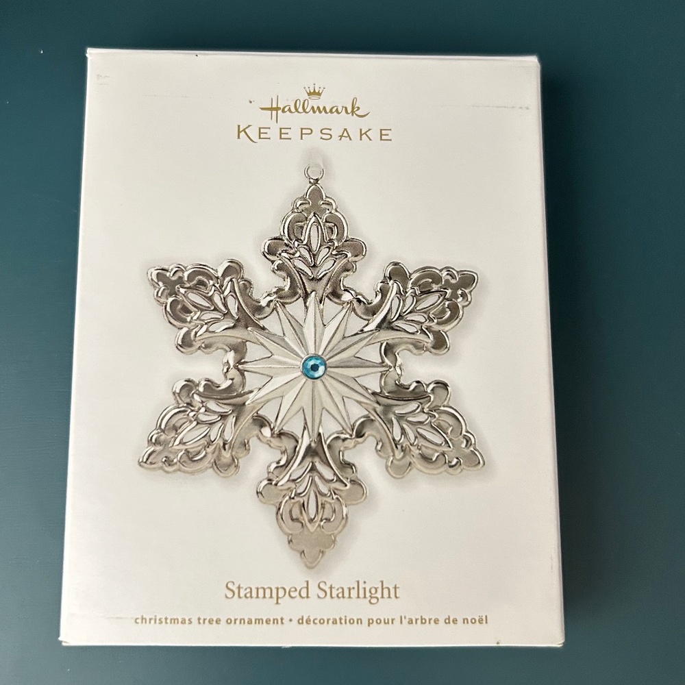 Hallmark Keepsake 2012 Stamped Starlight Snowflake Ornament